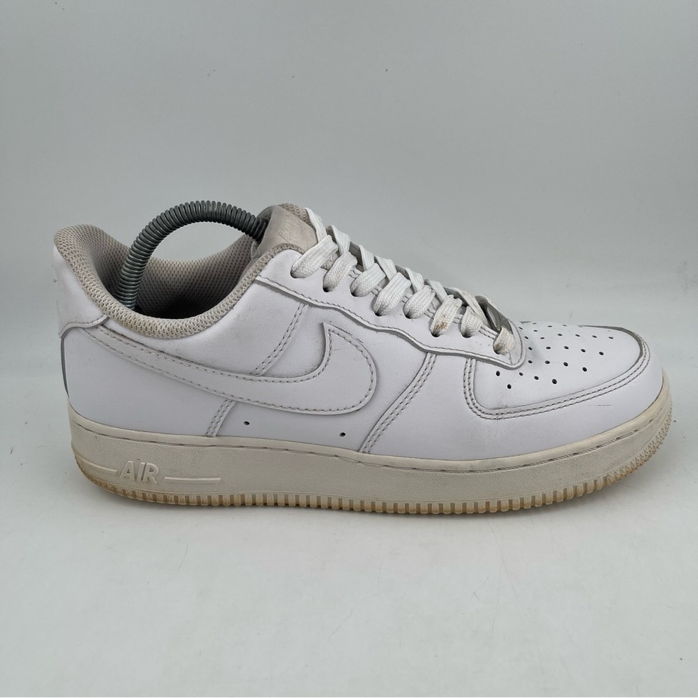 Nike Men’s Air Force 1 ‘07 White Leather Sneakers Shoes - Size 8.5